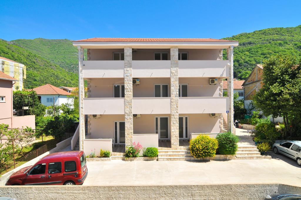 Apartments Samardzic Teodo Esterno foto
